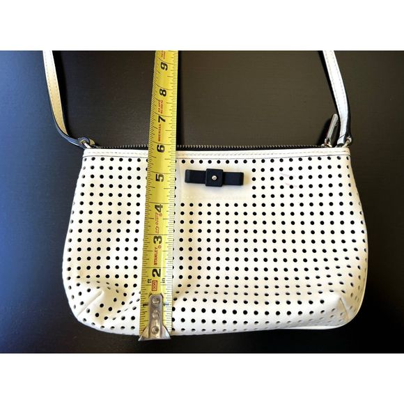 Marc Jacobs black bow crossbody purse, cream color - Picture 4 of 11